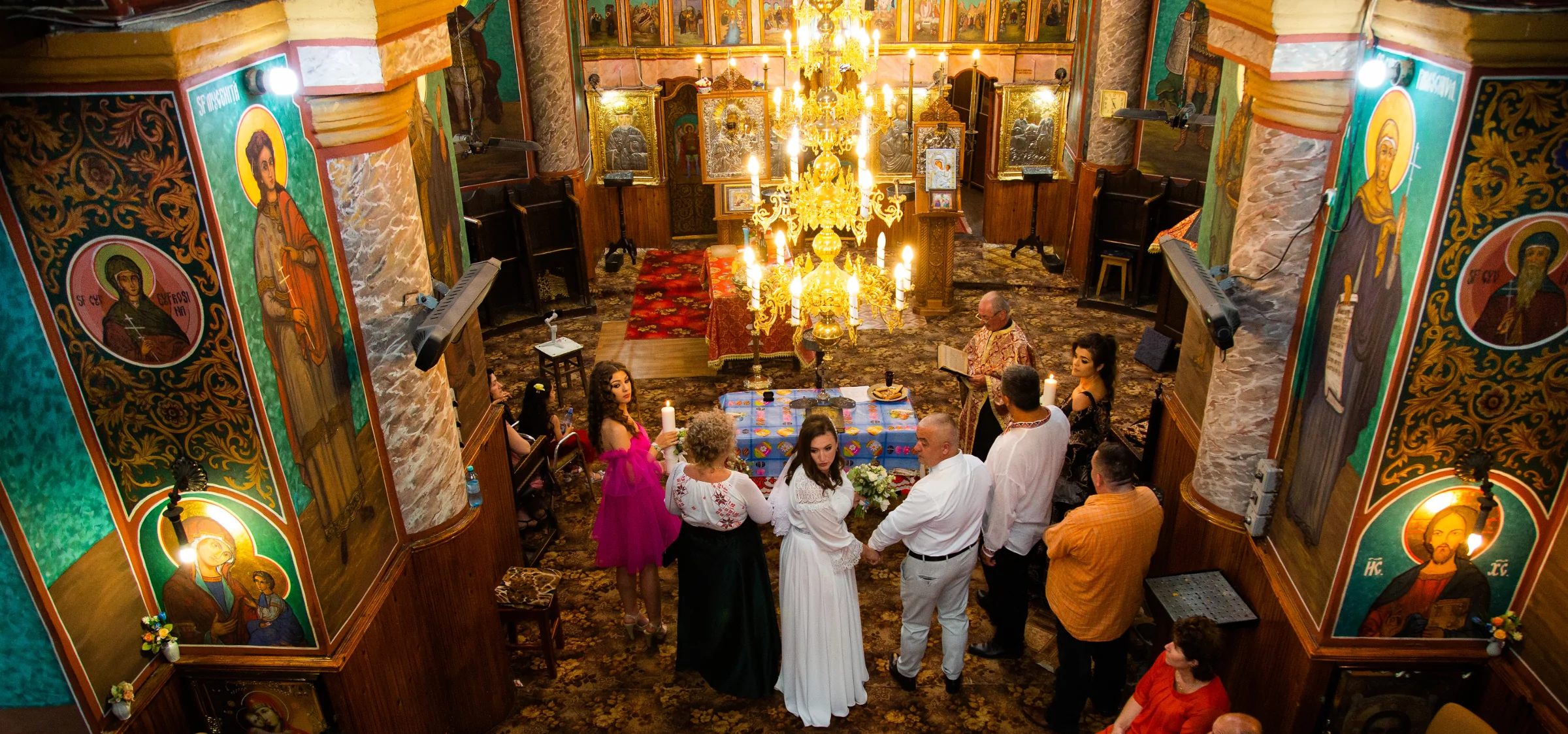 Fotograf nuntă, botez, evenimente Mioveni, Câmpulung, Pitești, București